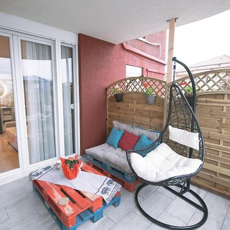 Boulevard Boutique Aparthotel Корча Екстериор снимка