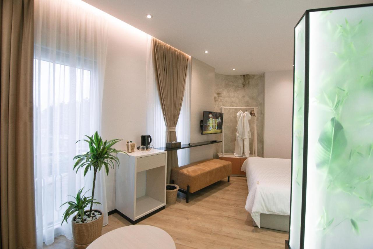 Boulevard Boutique Aparthotel Корча Екстериор снимка