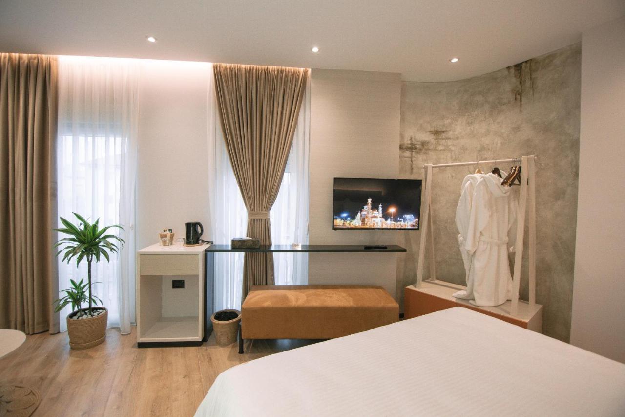 Boulevard Boutique Aparthotel Корча Екстериор снимка