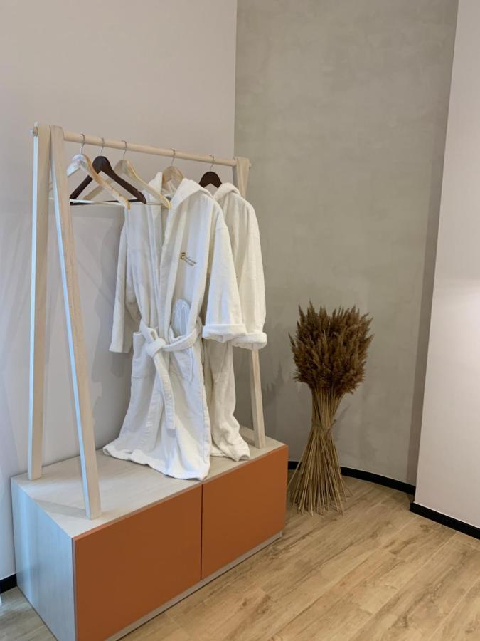 Boulevard Boutique Aparthotel Корча Екстериор снимка