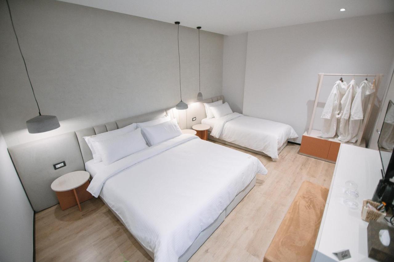 Boulevard Boutique Aparthotel Корча Екстериор снимка