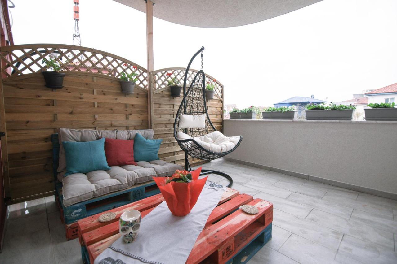Boulevard Boutique Aparthotel Корча Екстериор снимка