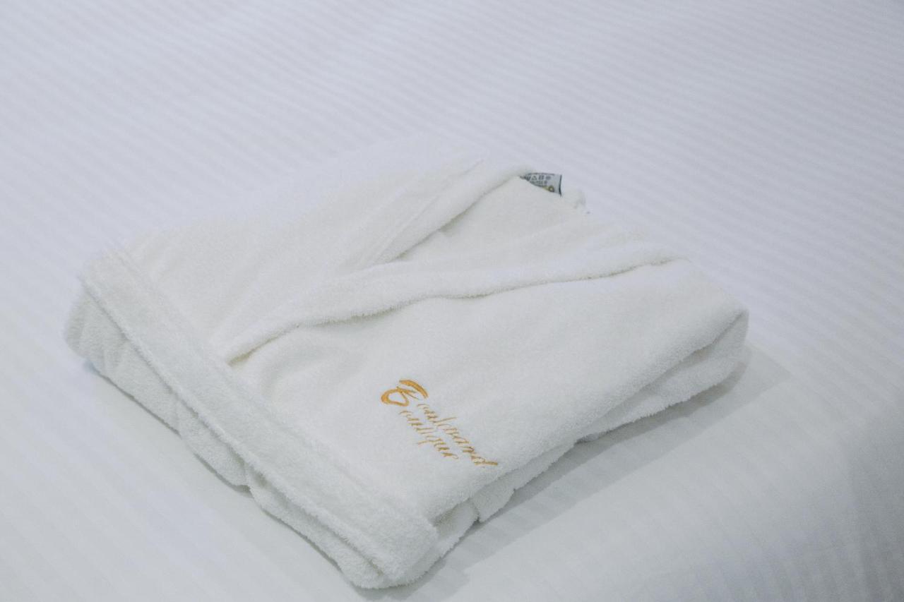 Boulevard Boutique Aparthotel Корча Екстериор снимка